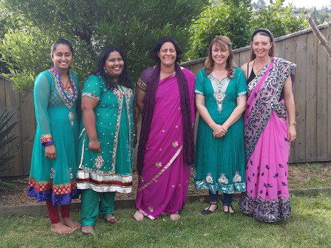 Arishma Singh, Sameeta Kumar, Regional Manager Barbara de Vries, Julie Ashton and Heidi Borgfeldt enjoyed wearing a sari.