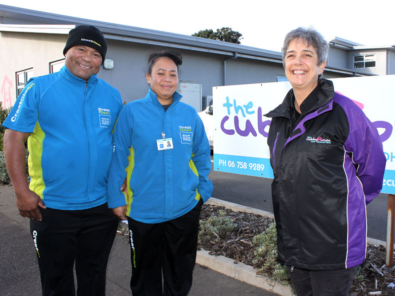 The Cubby House Centre Manager Lyn Coulton with CrestClean business owners Afelee Niumea and Makalita Afelee.