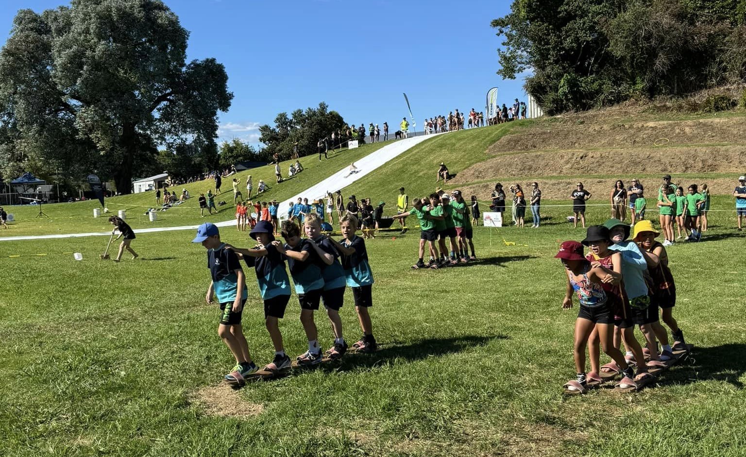 CrestClean supports annual Top School competition at Ōmokoroa No.1 School
