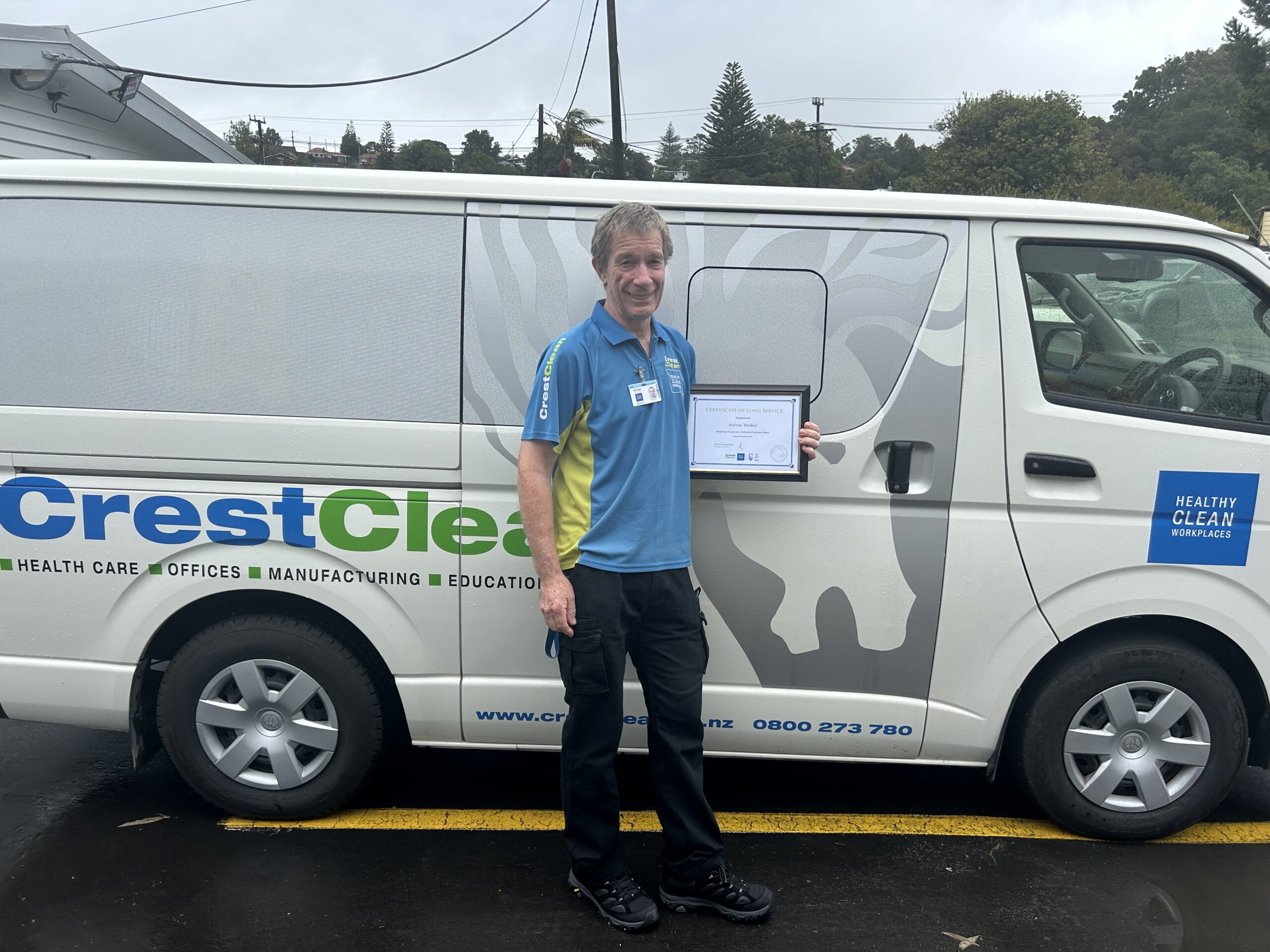 From professional hunter to proud franchisee – Kelvin Walker celebrates 10 years with CrestClean