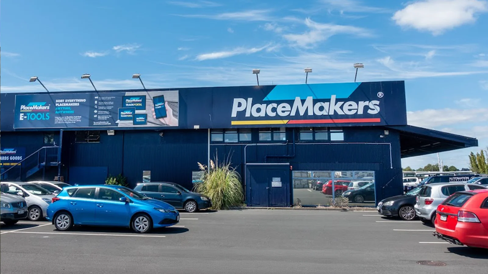 Supporting busy retail environment at PlaceMakers Pakuranga